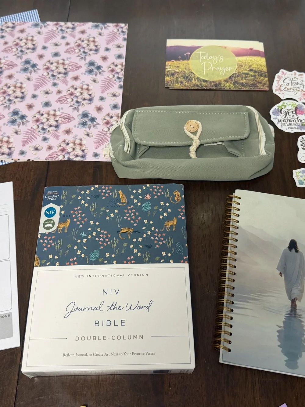 NEW Christian Bible Journaling Gift Set. NIV Bible + 20+ accessories